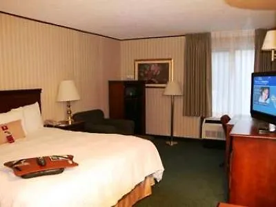 Hampton Inn Carlstadt At The Meadowlands Hotel